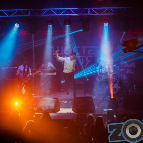 Zoomrent 16