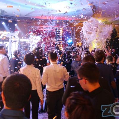 Zoomrent 19
